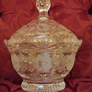 Imperial 24% Lead Crystal Bowl with Lid